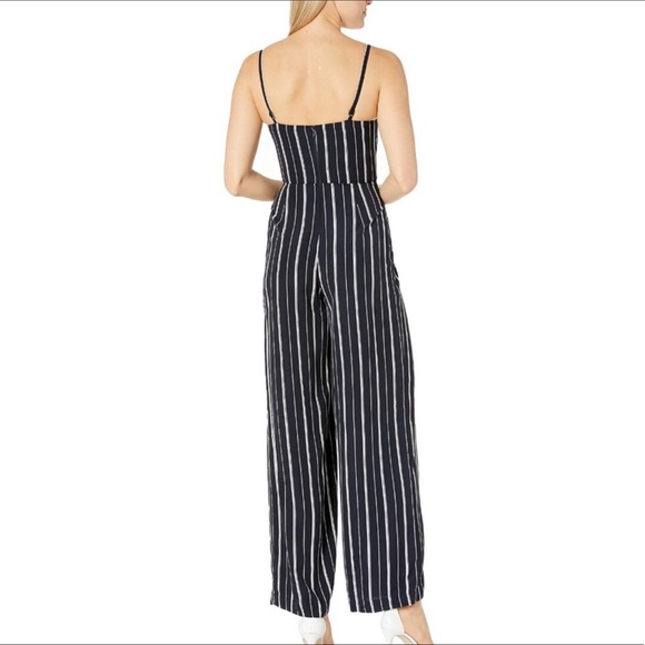 Laundry By Shelli Segal Sleeveless Jumpsuit - Picture 2 of 9